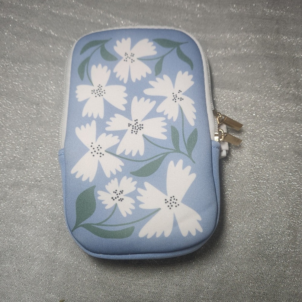 Blue Floral Neoprene Running Armband‎ Phone Pouch Zippered Case Spring Pastel